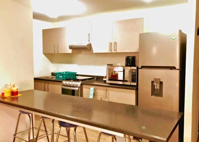 Private In City: 2b 2b Apartment *