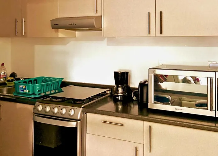 Private In City: 2b 2b Apartment